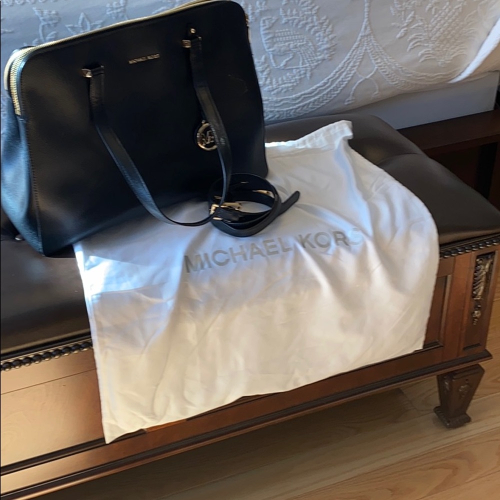 Handbag - Picture 2 of 2